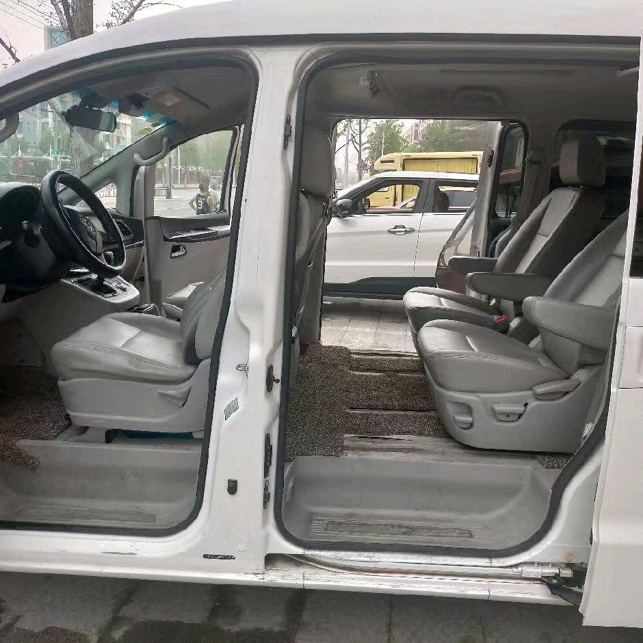 一人一车闯天下