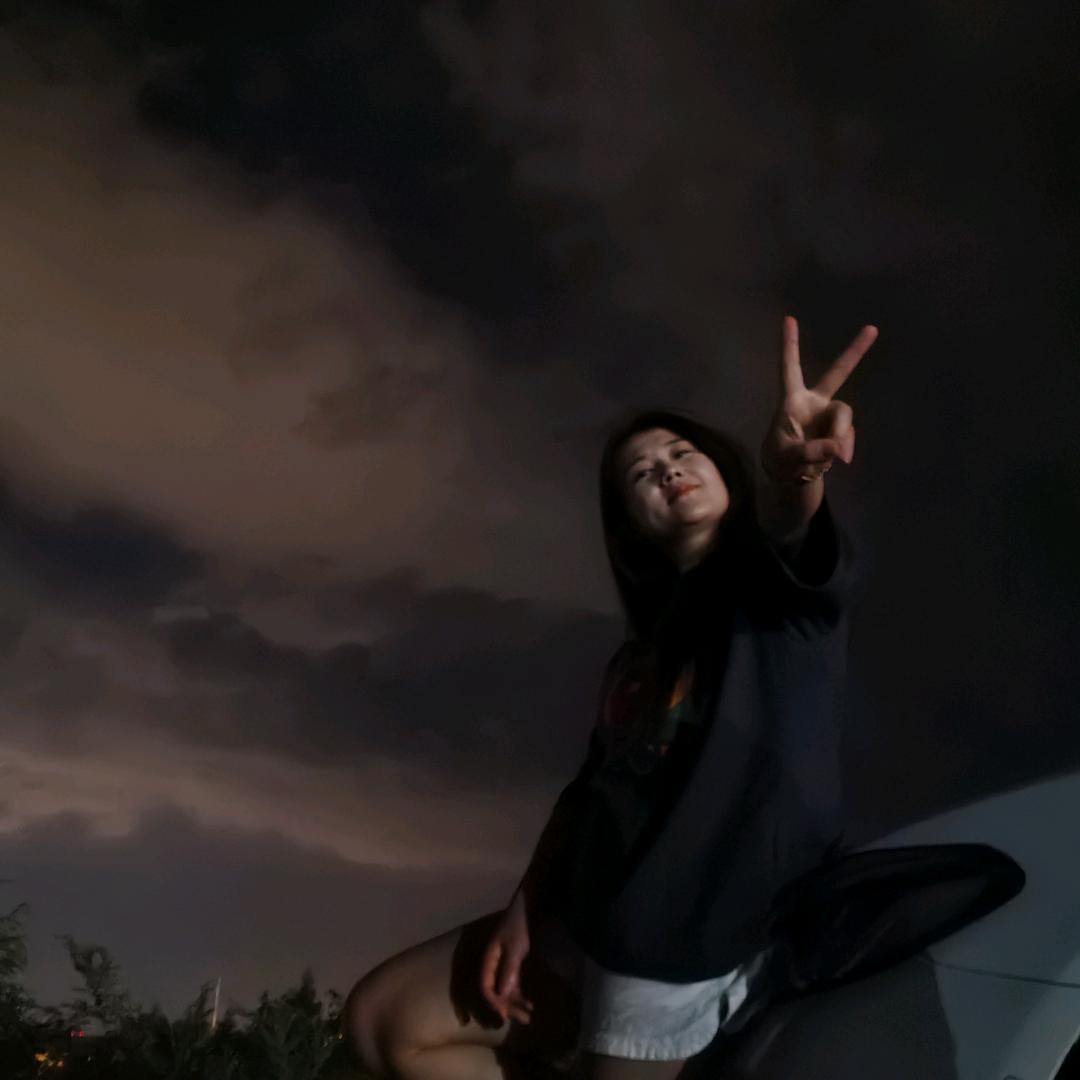 Ying🌸🐱…的头像