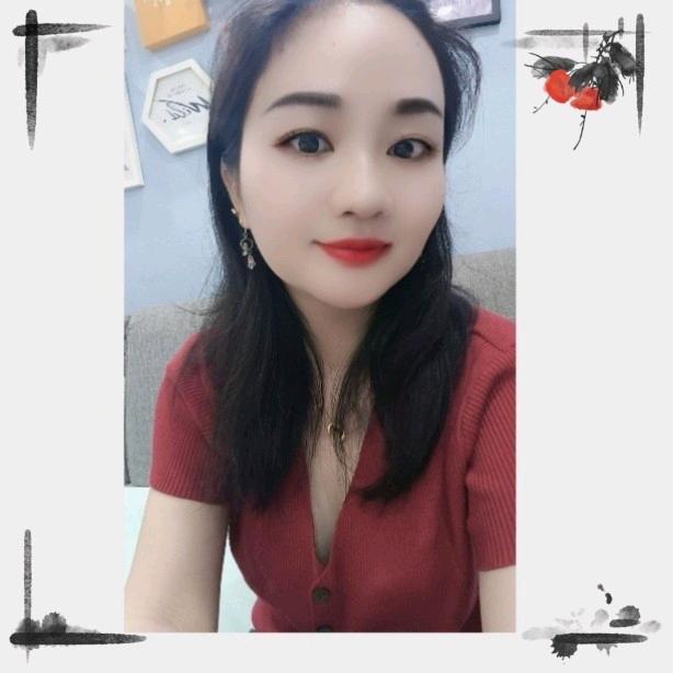 探店达人小莉