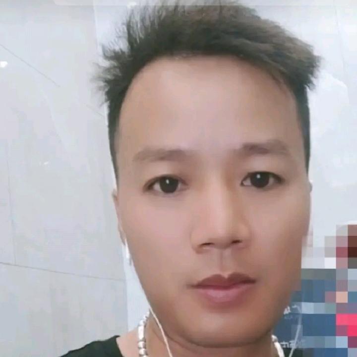 胡小歌同学