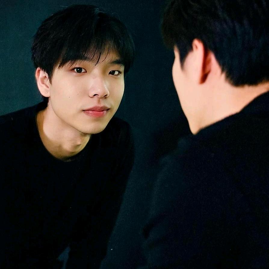 小傲创意发型设计师概念色彩美发店