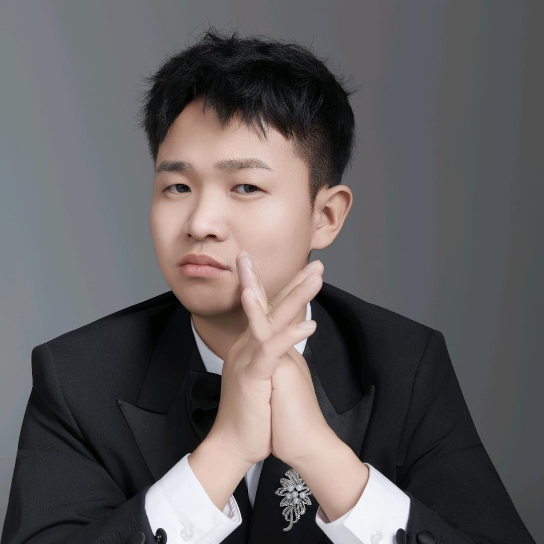 江阴原创全案设计师胡震宇