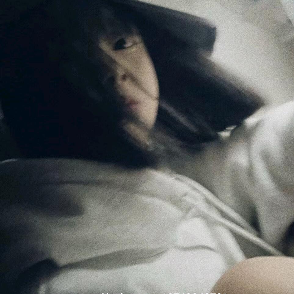 @      。