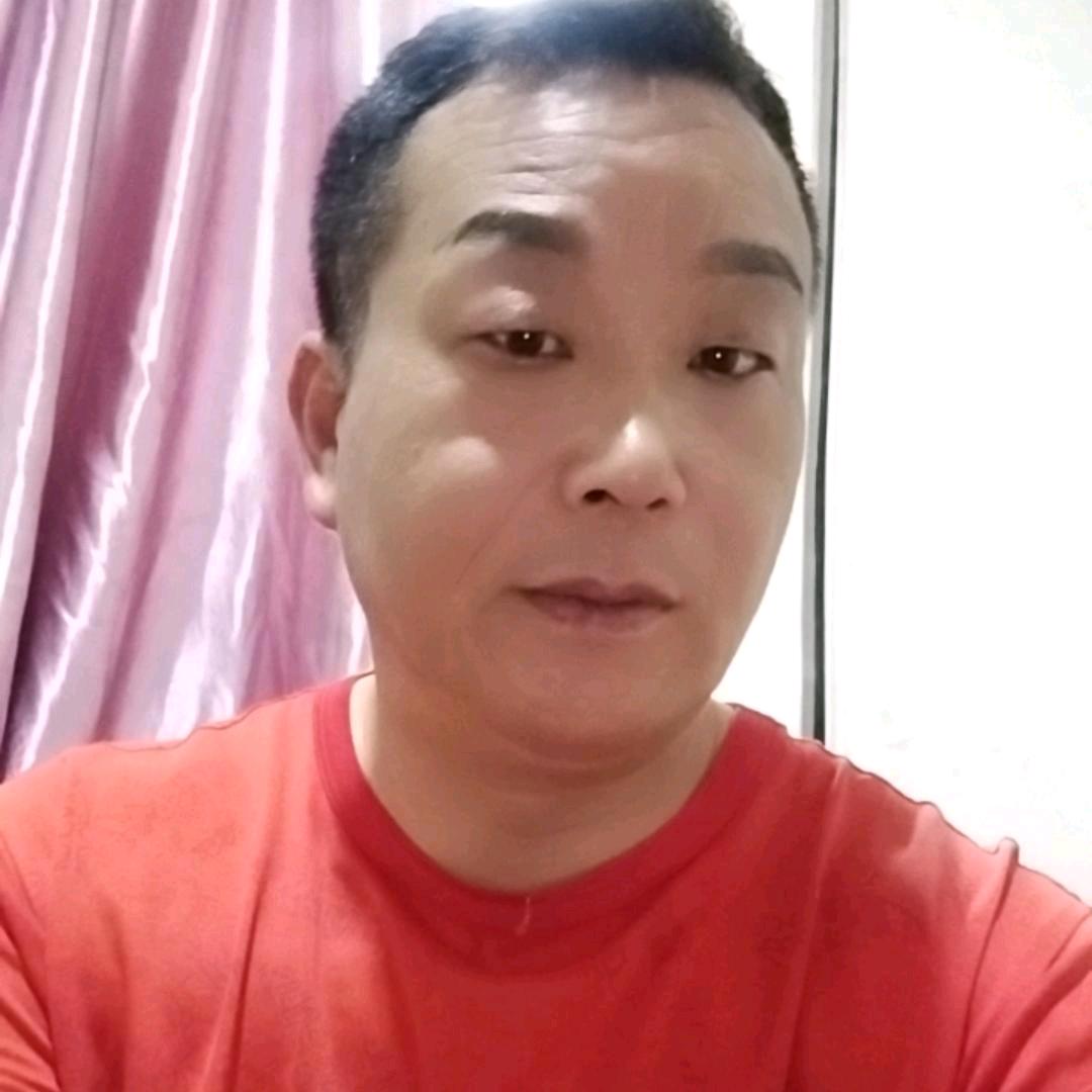 我的好老婆张玉梅。