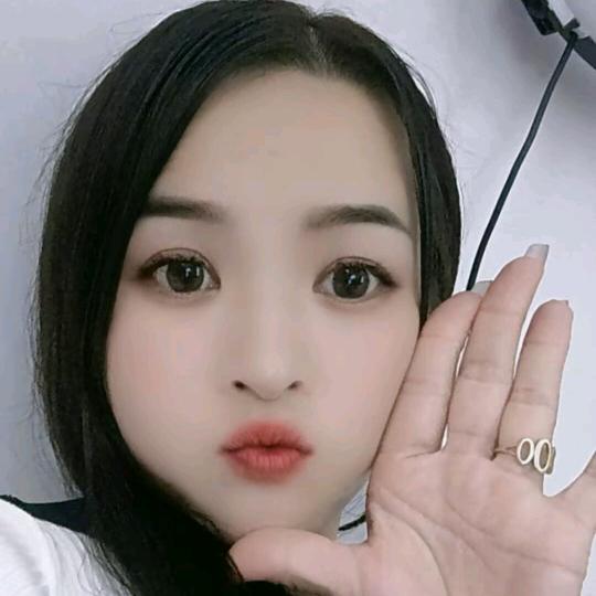 主持人姚蓉歌舞