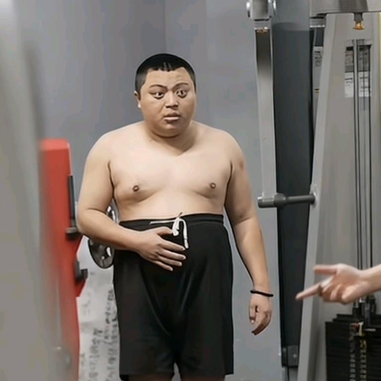 武汉四中游泳馆 林主管