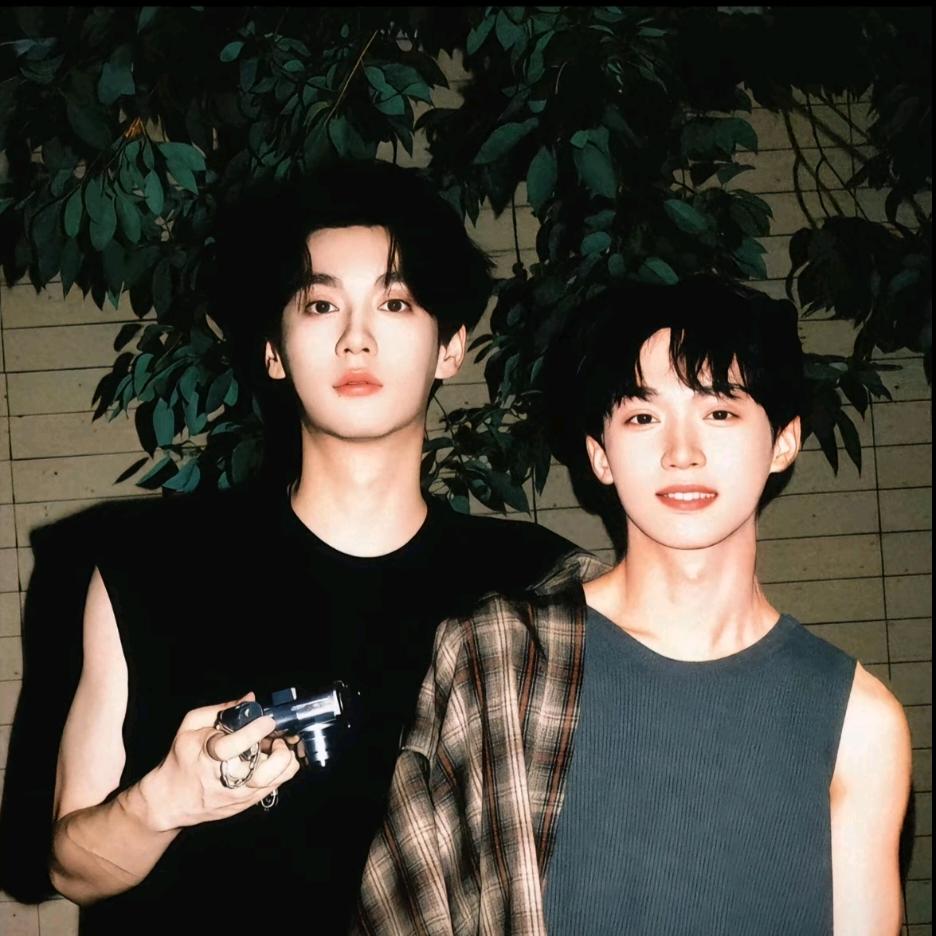 LMYTJSG{LP爸爸粉}