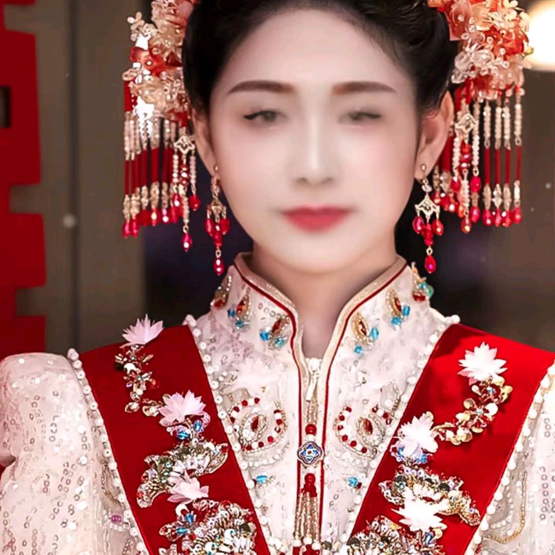 可爱妹，晚上8点半直播，早上4点，单身单