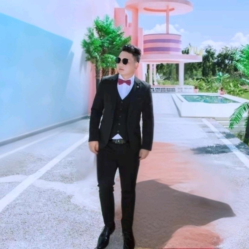 钱百万.钱总