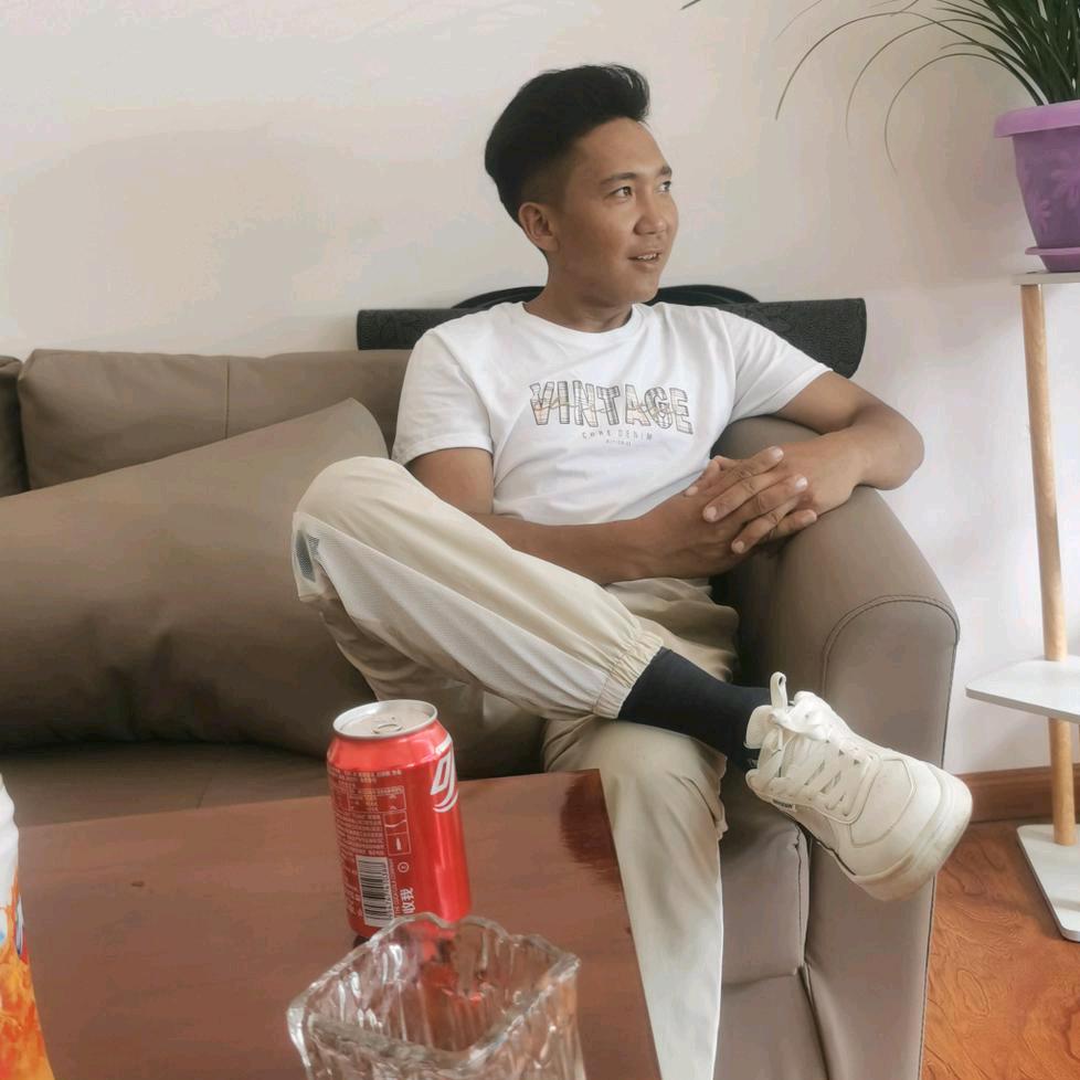 藏家男子