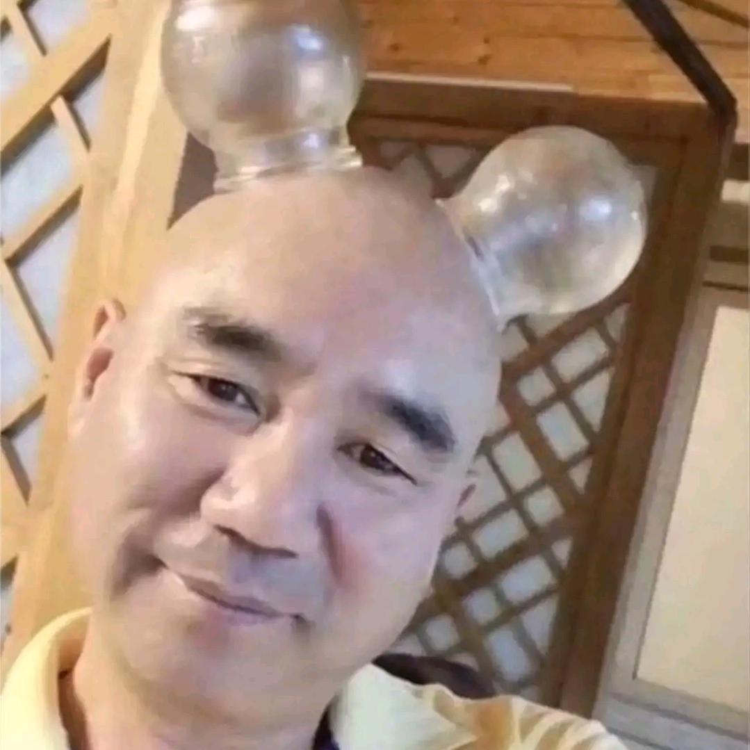 拉轰的男人