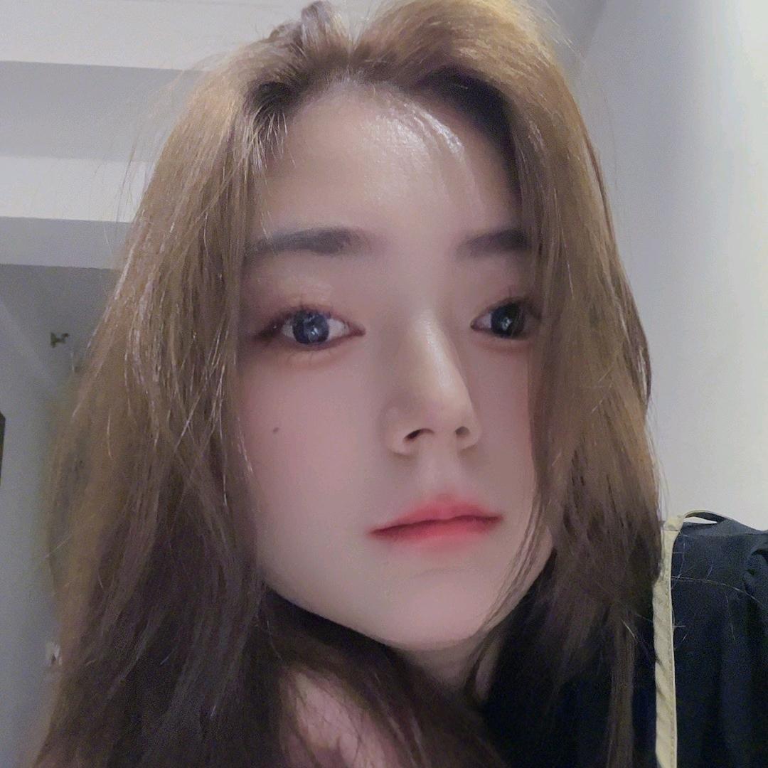 一六八的小姐姐一枚、