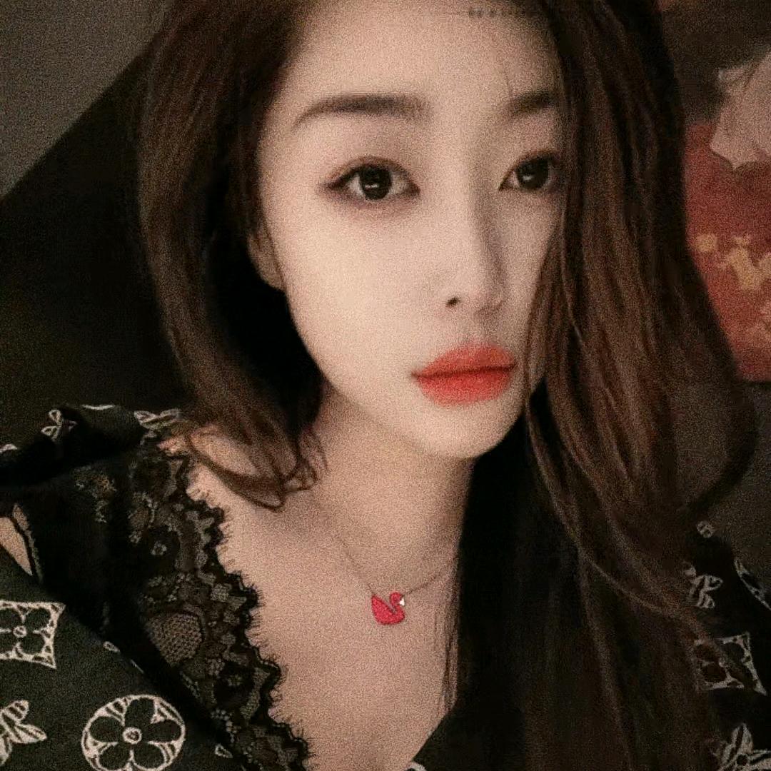 开采耳店滴小姐姐""