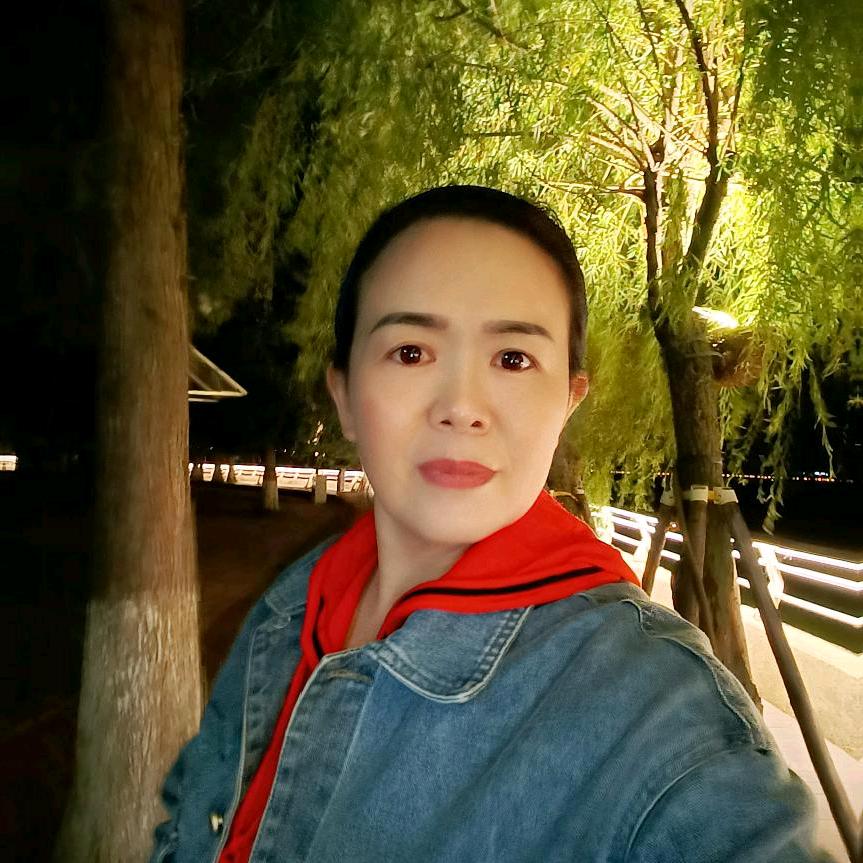 小陈爱转呼啦圈明早九点半直播