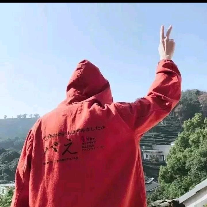 在机场等艘船