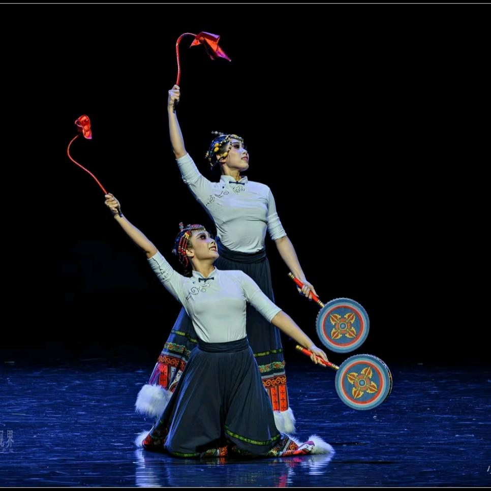 双娇共舞韵💃🏻