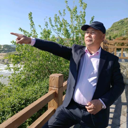 沙岗村群众看成就