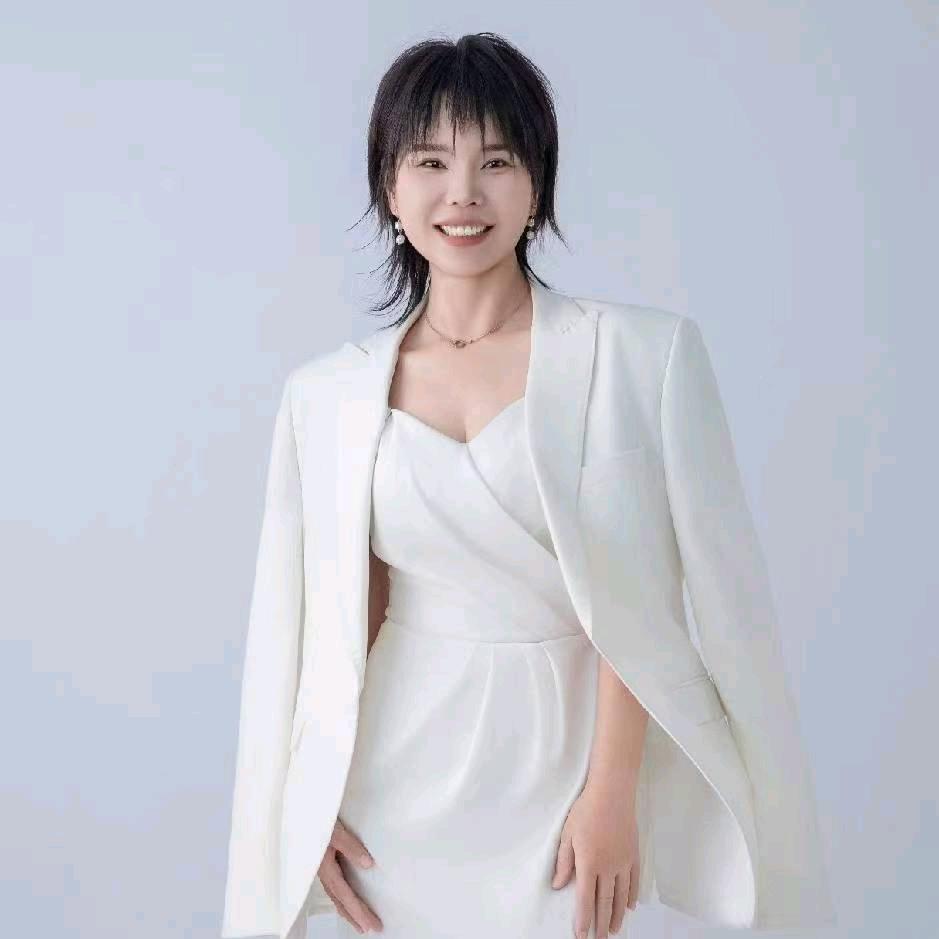 《婚礼堂》卓卓家直播月亮
