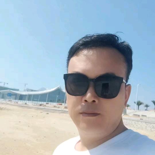 王牌张扬
