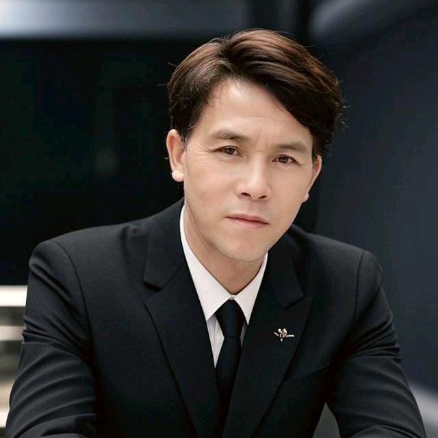 福哥（爱唱歌）