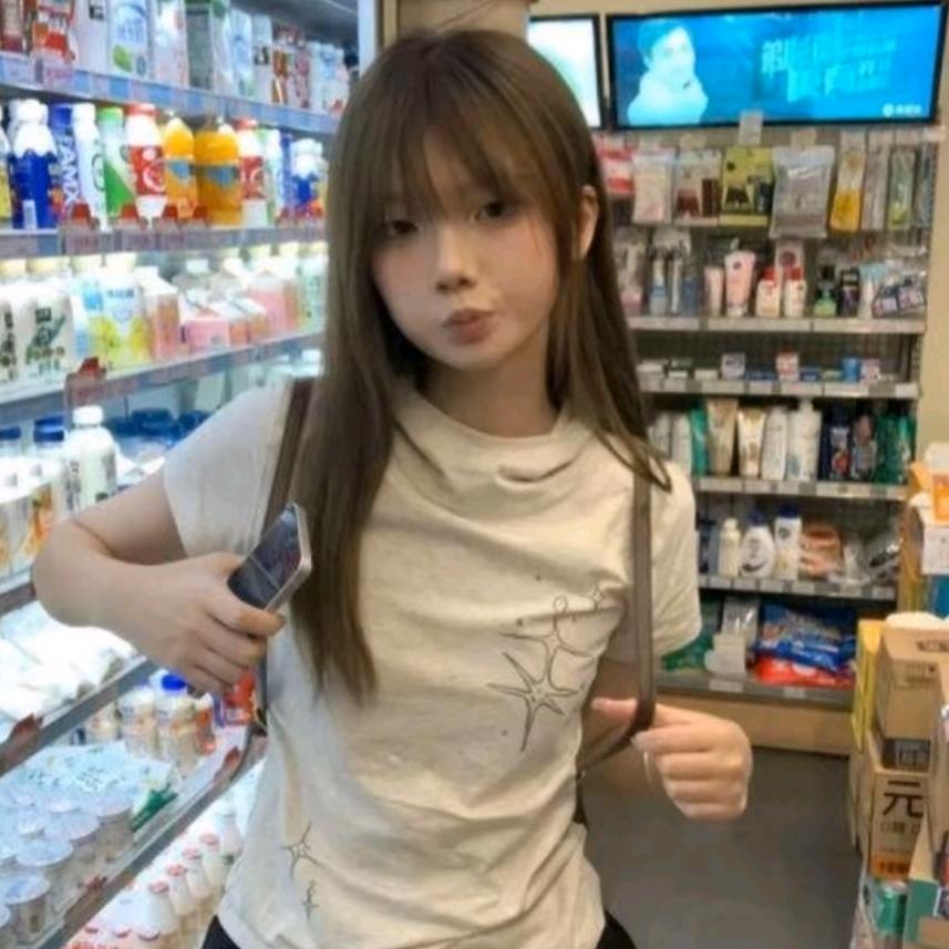 ✘爱喝水的小孩