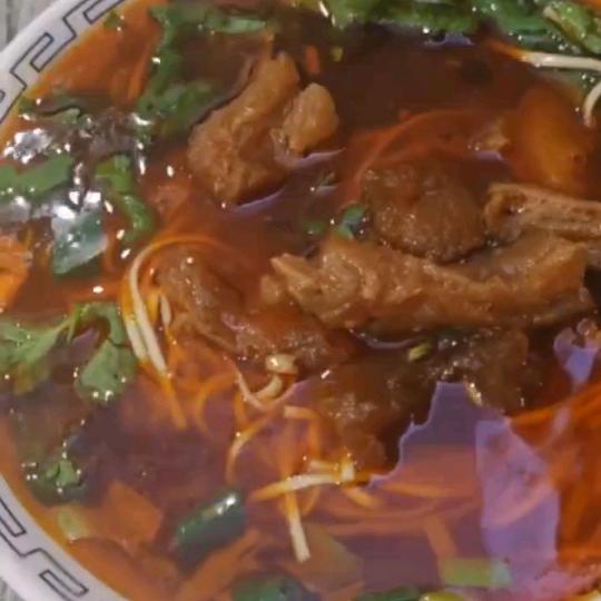 特色牛肉牛杂面