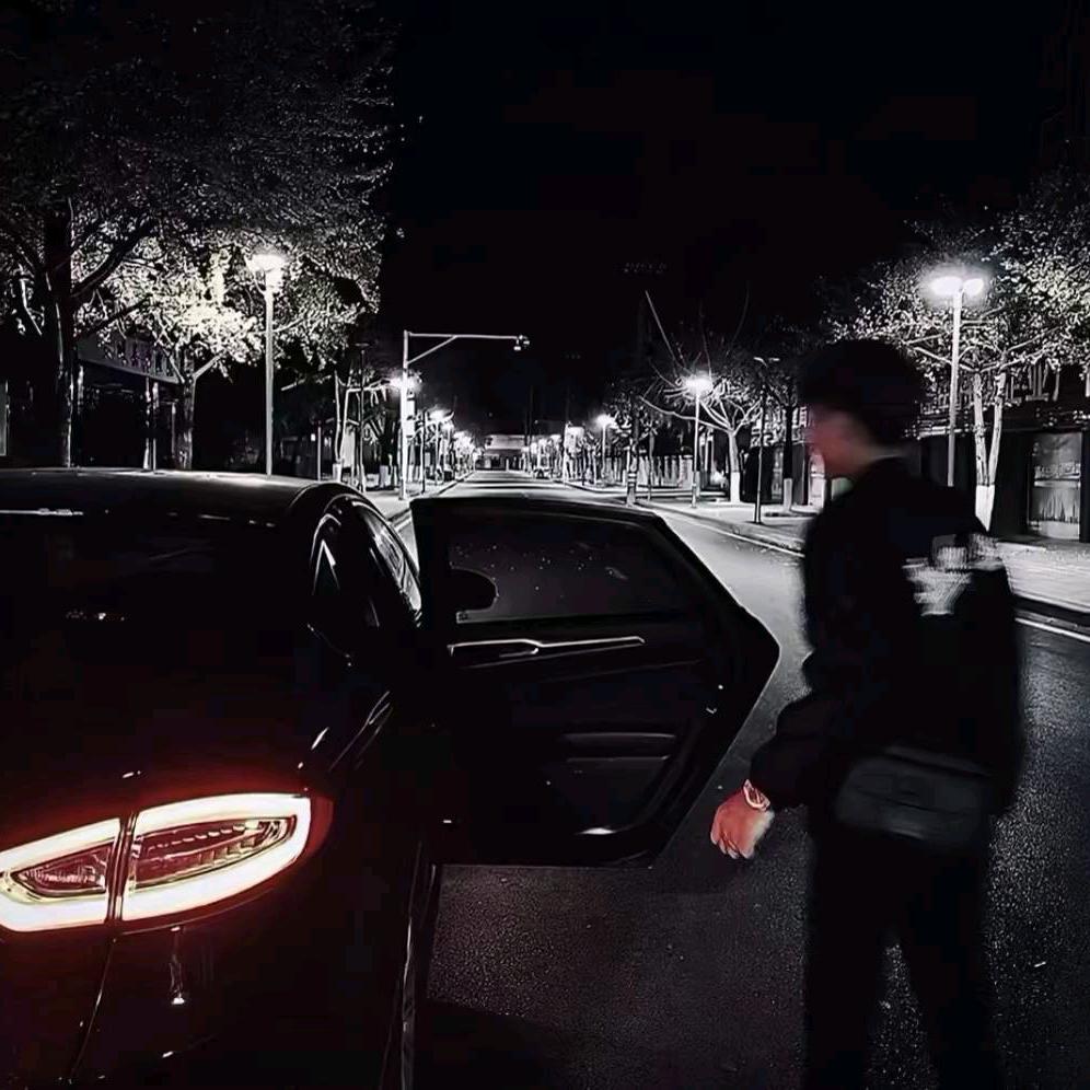 TT 遇见经理小郑