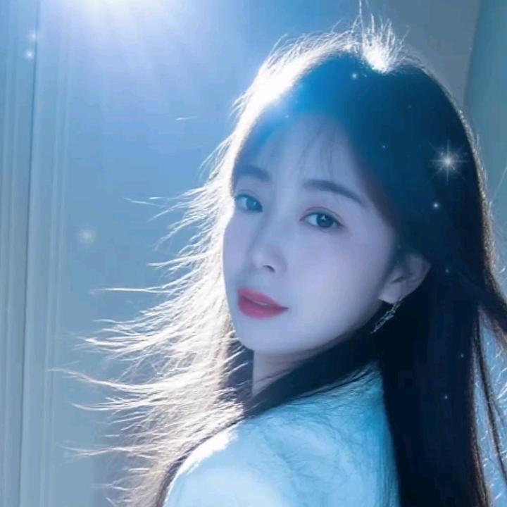 ℋღ᭄刘🍒᭄凤💞࿐