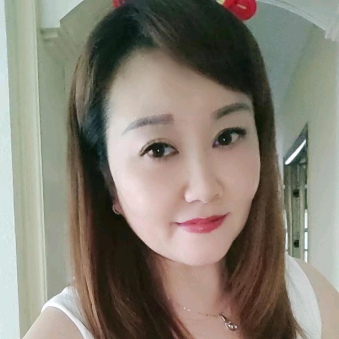 情笑笑