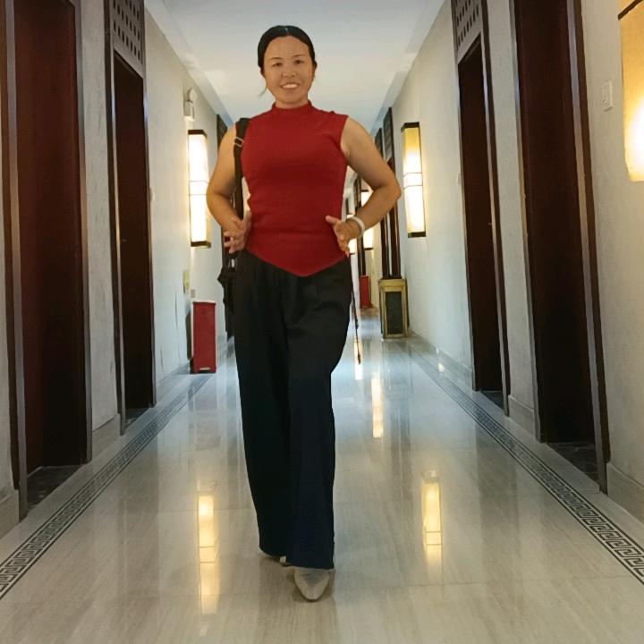 华建酒店  肖姐