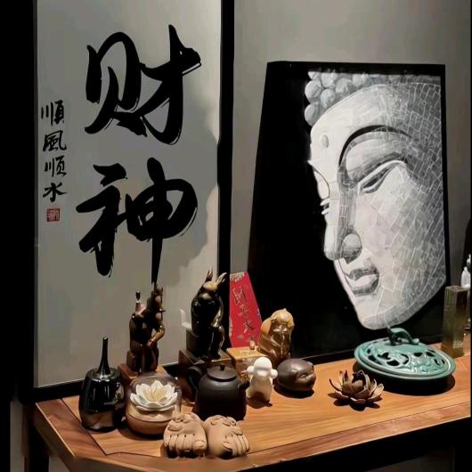 叾屾