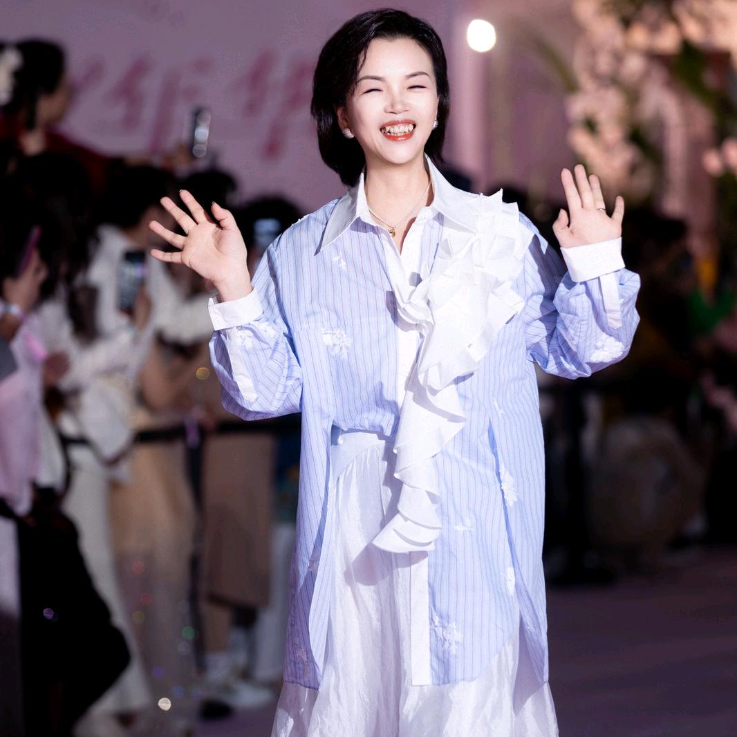 汉中星期天女装店