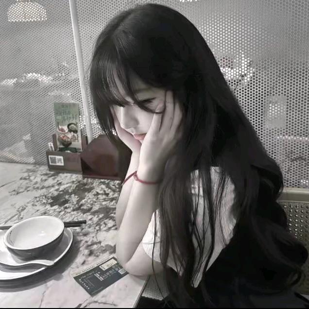 7iko头像