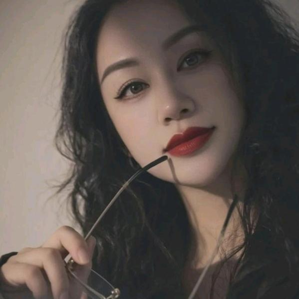 丽