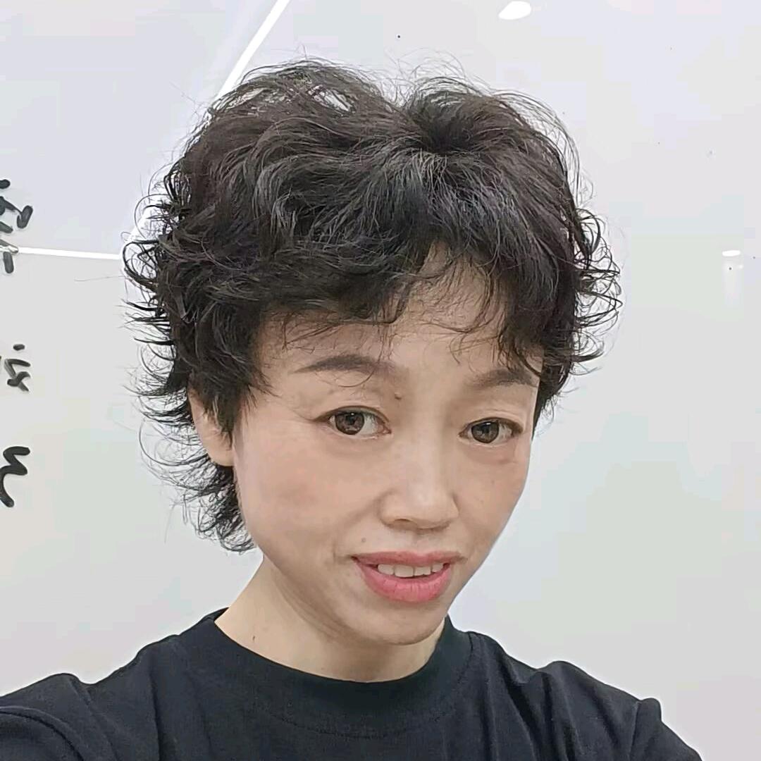 石坝张红美容美发店