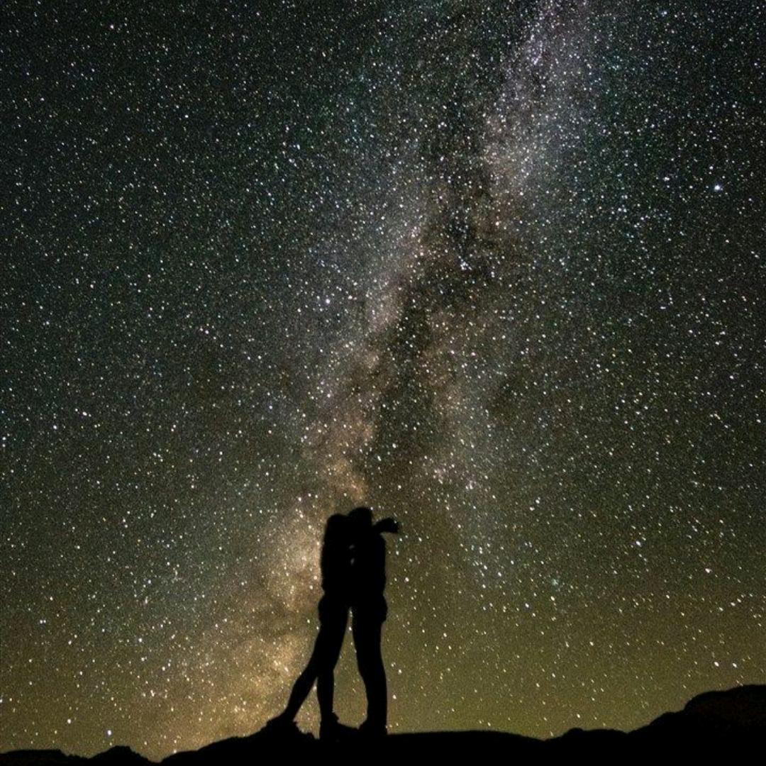 世间万物不及一个你