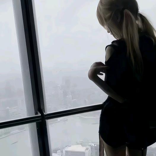 莉