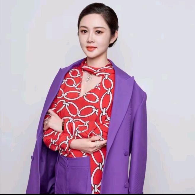 👑盈公主👑女王