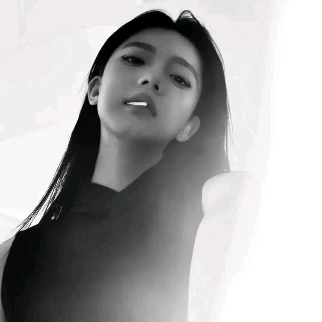 三岁.