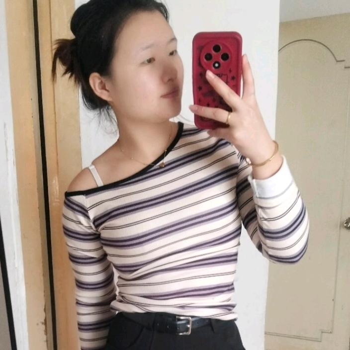 @露露吖