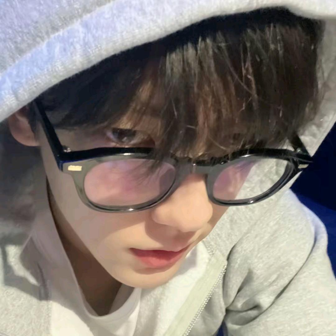 秋IU^