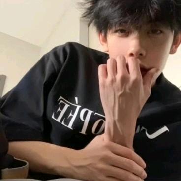 A也是8