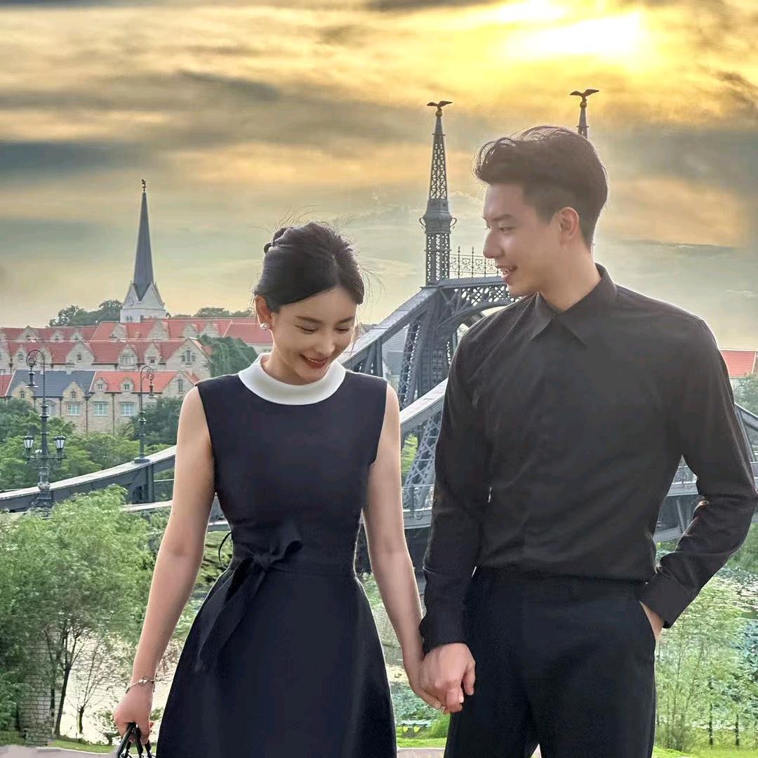 张琬荻【轻奢女装馆】