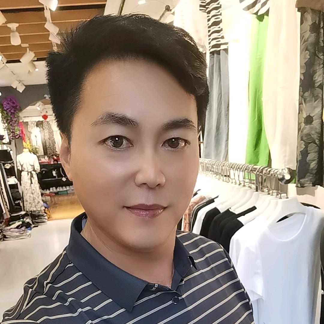 杞县五中服饰店