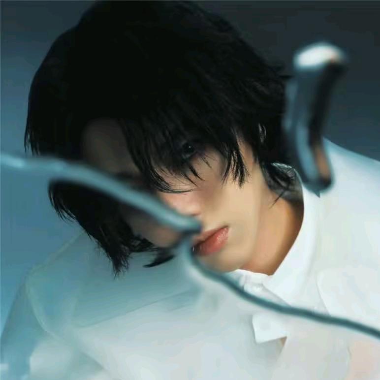 陌陌无语yu（5.27二周年跟傲天吃鸡）