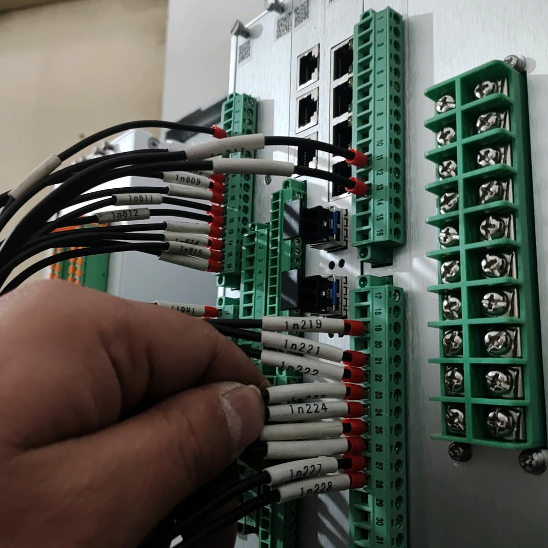 不会开收割机的电工不是个好钳工