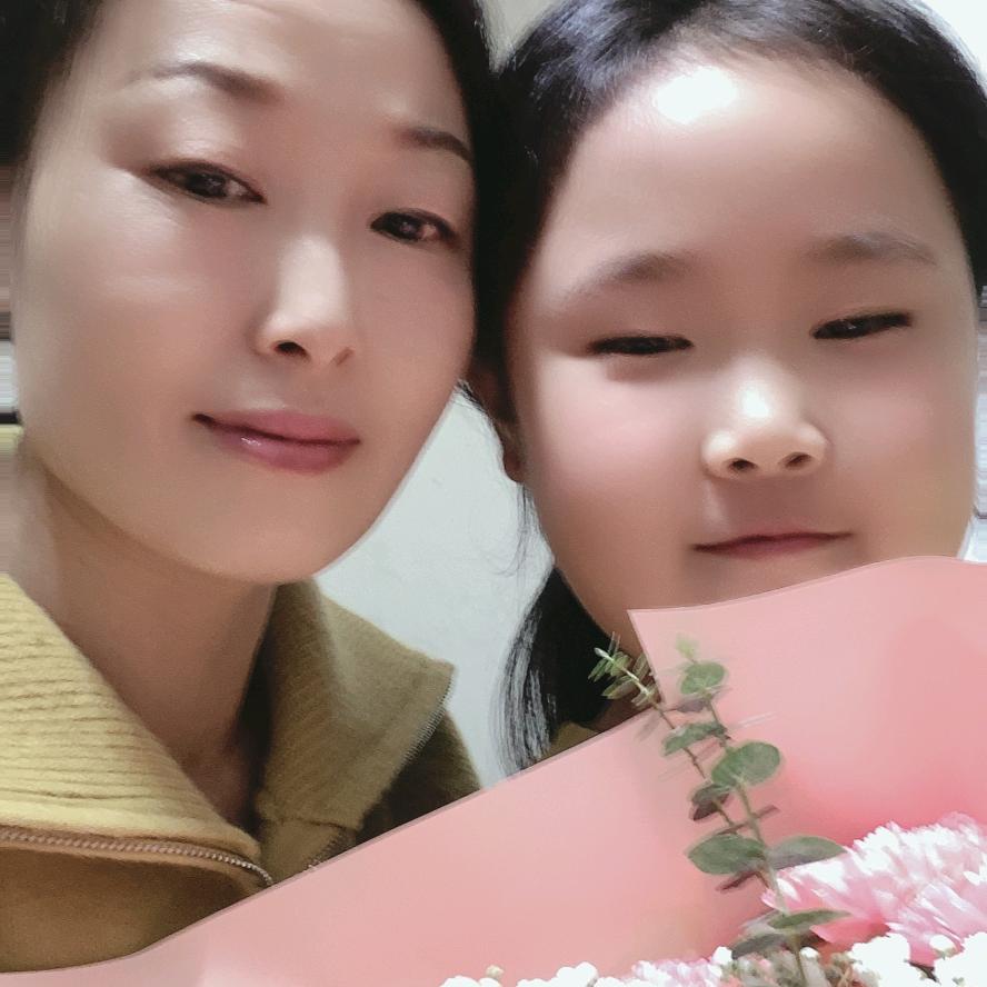 小梓怡