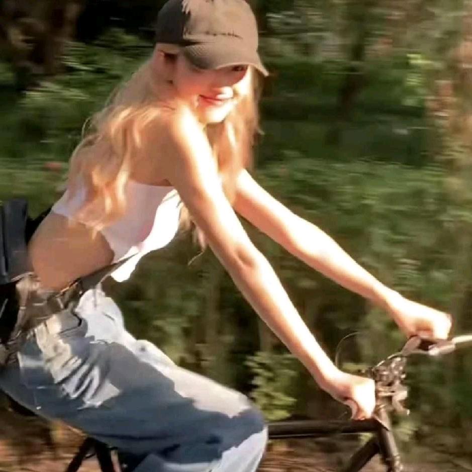 嘻嘻AAA（见过大大版）