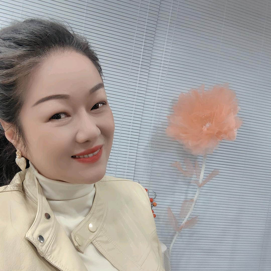 罗小姐轻奢四号店
