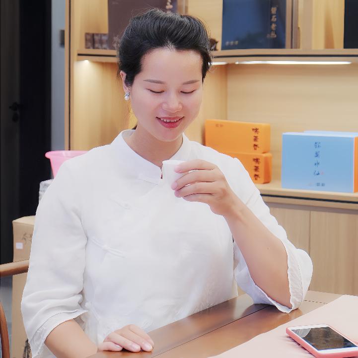 丽丽卖茶养四娃